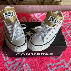 Women’s converse white gold size 7